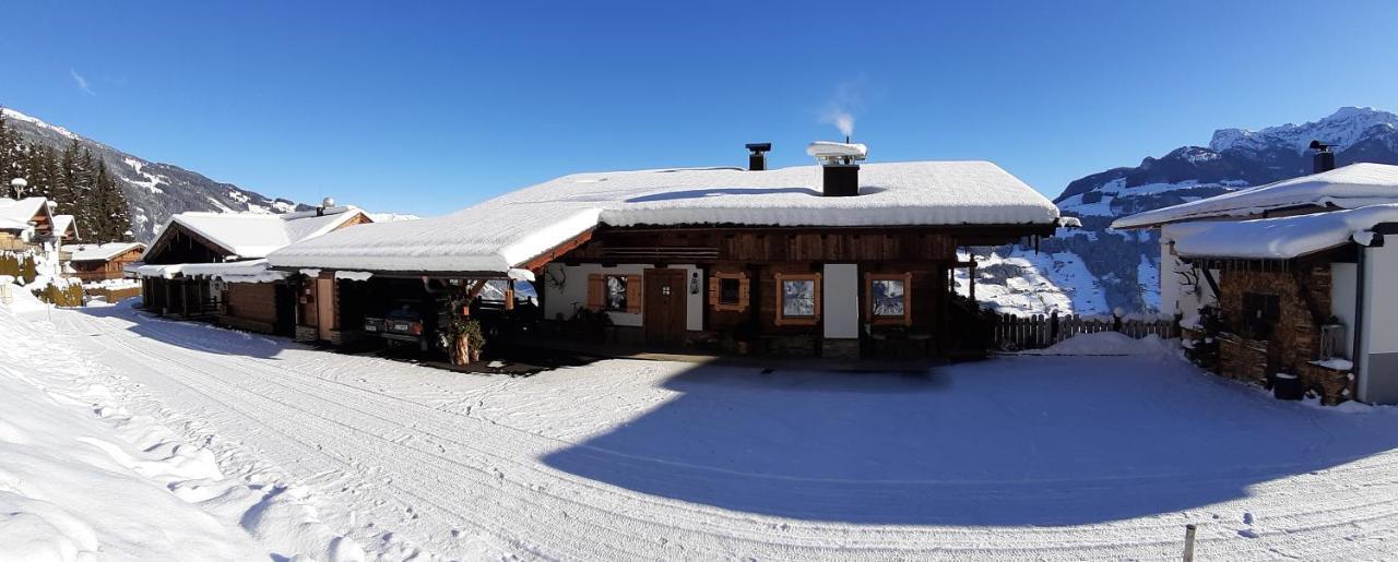 Haus Wildschutz Lägenhet Hippach Exteriör bild