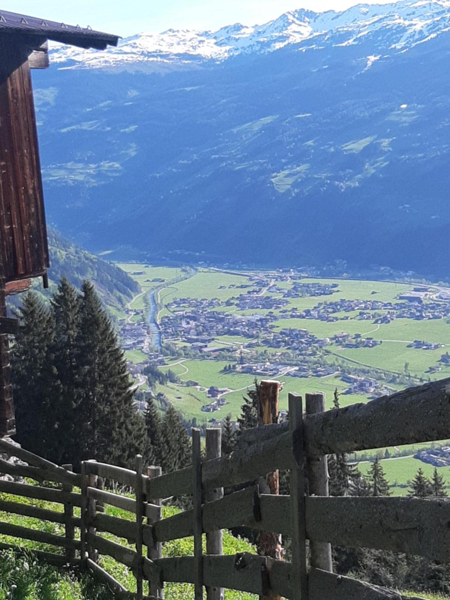 Haus Wildschutz Lägenhet Hippach Exteriör bild